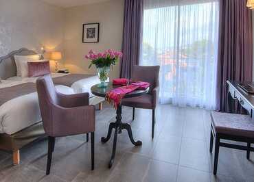 Hôtel La Bastide de l'Oliveraie & SPA