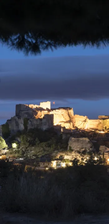 Les Baux de Provence au crépuscule