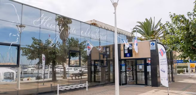 Fbook OT LEUCATE
