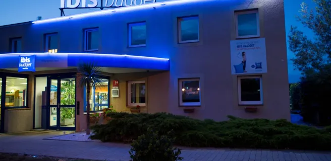 Ibis budget façade