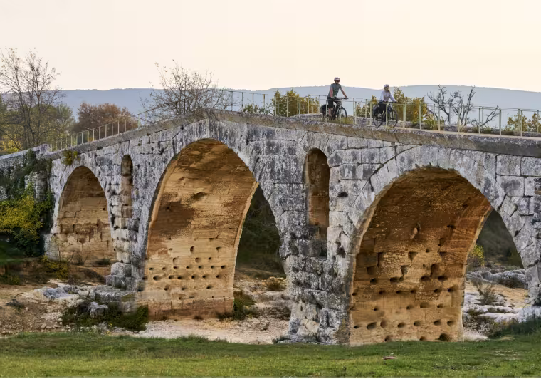 Le Pont Julien